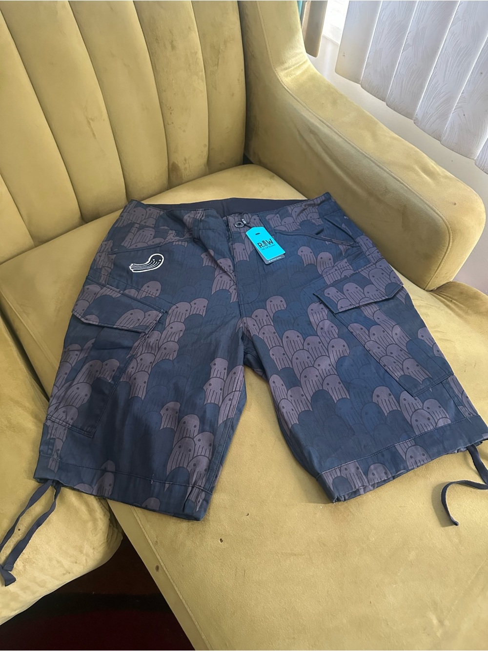 G-Star Navy Cargo Shorts with Mauve Pattern